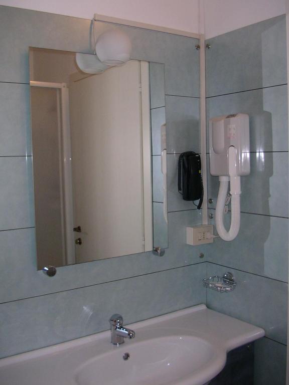 Albergo Cristallo Legnano Bilik gambar